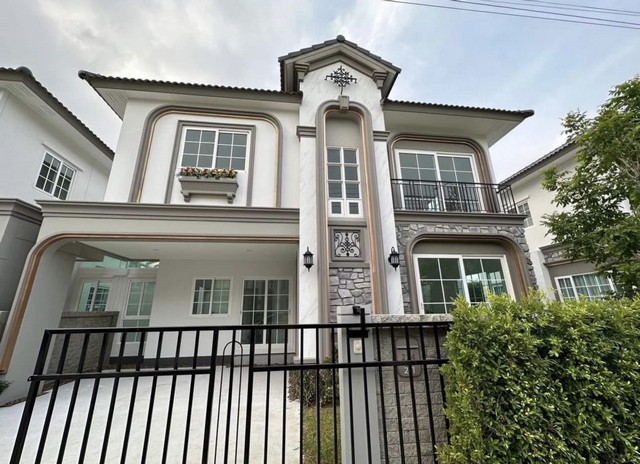 แกรนด์ดิโอ บางนา กม.5 บ้านสวยฟังก์ชันครบ ทำเลศักยภาพ 