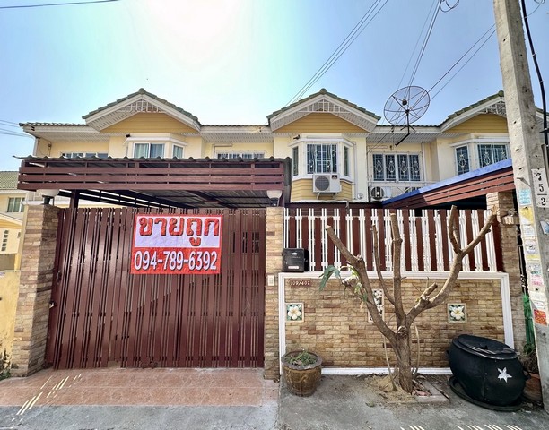 ขายทาวน์เฮาส์ ไซส์ใหญ่ 27.7 ตรว. ม.พิศาล  2 ชั้น 3 ห้องนอน 2 ห้องน้ำ 