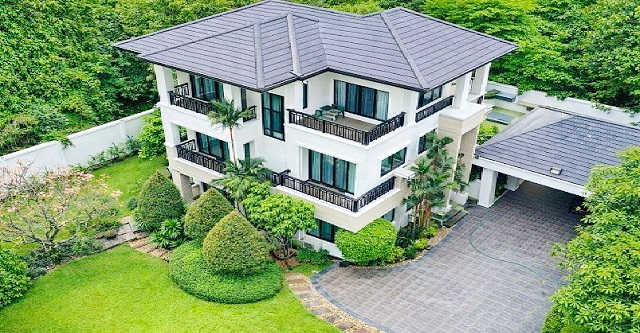 ราชภัฏจันทรเกษม 950 ม.  คฤหาสน์ ครึ่งไร่ บ้านเดี่ยว 3 ชั้น 4-6นอน 4 น้ำ 210 ตรว. 450 ตรม.MRT รัชดาภิเษก 850ม.