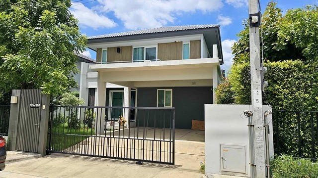ให้เช่าบ้านเดี่ยว ย่านลาดกระบัง   หมู่บ้านมัณฑณา มอเตอร์เวย์ กรุงเทพกรีฑาตัดใหม่ 