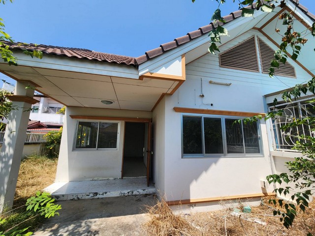 ขายบ้านแฝดชั้นเดียว โครงการ ตะวันทอง ซอยหัวหิน 2 ถนนเพชรเกษม หัวหิน จังหวัดประจวบคีรีขันธ์