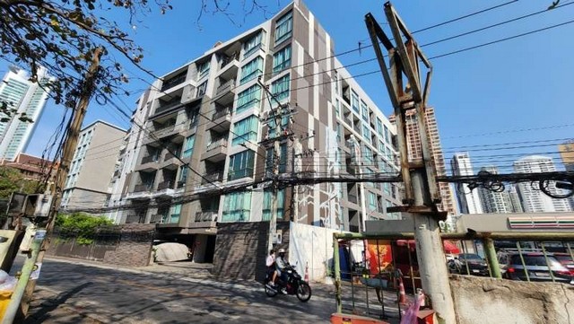  ขายคอนโด โครงการ ทราพิโซ สุขุมวิท 16 เขตคลองเตย กรุงเทพ ห่างจาก MRT สถานีศูนย์การประชุมแห่งชาติสิริกิติ์ เพียง 600 ม.