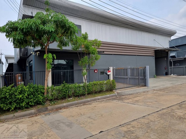 ขายโรงงานพร้อมออฟฟิศ 2 ชั้น บนที่ดิน 260 ตรว. ซอยคิงคอง ถนนเทพารักษ์ สมุทรปราการ