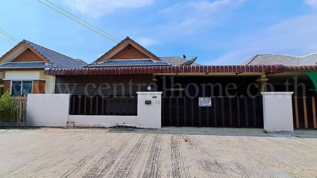 บ้านแฝด บงกช ธาราวิลล์ พานทอง สภาพใหม่ ราคาถูกที่สุดในโครงการ