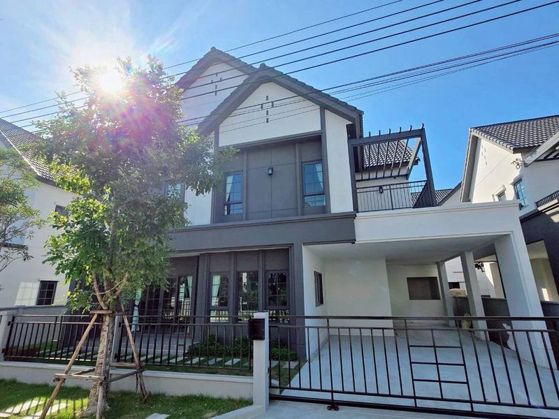 ขาย / ให้เช่า บ้านหรู ???????????????????????? ????????????????????????  บ้านสวย พร้อมเข้าอยู่ ทำเลศักยภาพ ใกล้ Mega Bangna และสนามบินสุวรรณภูมิ