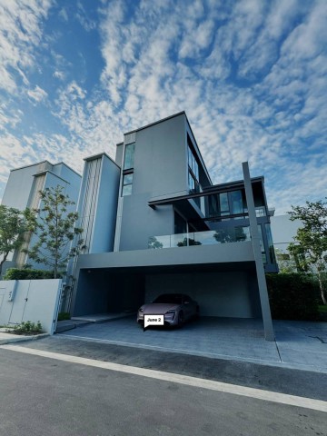 ขาย #บ้านเดี่ยว หมู่บ้าน VIVE กรุงเทพกรีฑา ติดถนนคู่ขนานกาญจนาภิเษก #ใกล้สนามกอล์ฟยูนิโก้ #ใกล้WellingtonCollege  095-164-2956 AB
