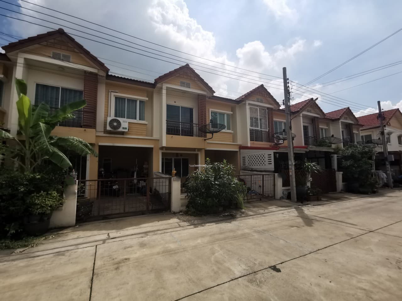 ขาย  ทาวน์เฮ้าส์ ลาดกระบัง เขต ลาดกระบัง กรุงเทพมหานคร