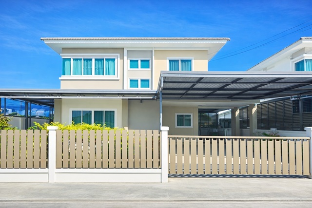 บ้านเดี่ยว 2ชั้น 3นอนใกล้ไปรษณีย์ 57 ตร.ว. 230 ตร.ม.แม็คโคร ลพบุรี 1กม.  โฮมโปร ลพบุรี 1.4กม. 3 น้ำ 