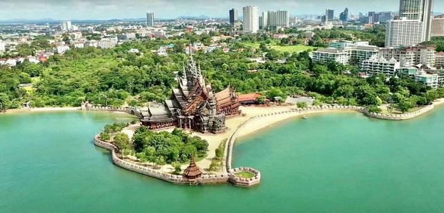 ขายที่ดินพัทยา นาเกลือ แปลงสวย ทำเลทอง ติดทะเล ชายหาดวงศ์อมาตย์ FP-L01976 