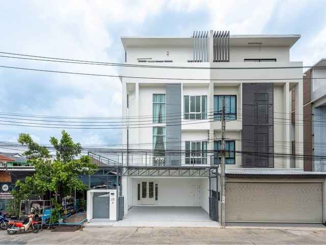โฮมออฟฟิศ 3.5 ชั้น ลาดพร้าว วังหิน 78 ใกล้ ม.เกษตรศาสตร์ ใกล้ซ้งโภชนา วังหิน เหมาะทำออฟฟิศหรืออยู่อาศัย