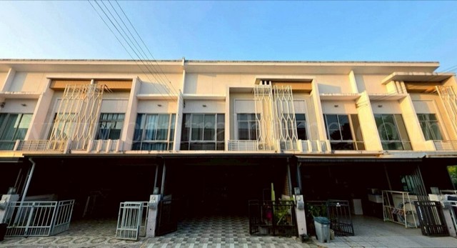 ทาวน์เฮ้าส์ เดอะ เมทโทร พระราม 9 - กรุงเทพกรีฑา ราคาถูกที่สุด