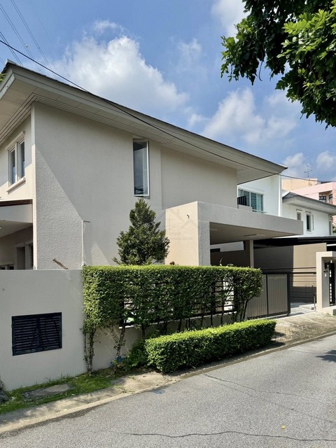 ขายบ้านเดี่ยว 2 ชั้น 82 ตร.วา โครงการ Noble Tara พัฒนาการ แต่งสวยพร้อมอยู่ บรรยากาศเหมือนรีสอร์ท สไตล์ Japandi Transitional ใกล้ทางด่วน