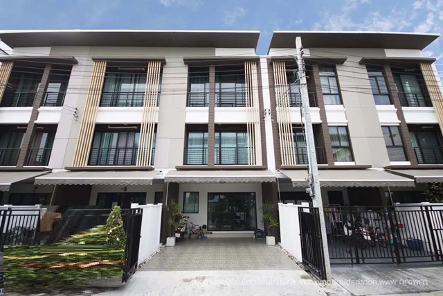 เฟอร์ครบ! ซ.กำนันแม้น MRT บางแค 1.44กม. ทาวน์เฮาส์หลังมุม 3 ชั้น 3 นอน กัลปพฤกษ์ 3 น้ำ ใกล้ ซีคอนบางแค ขนาด 16.5 ตร.ว.  190 ตร.ม.