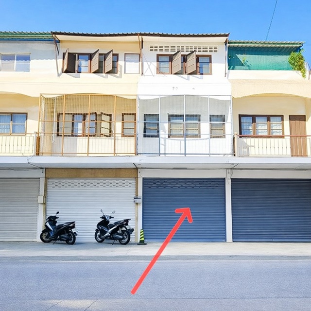 BTS โรงเรียนนายเรือ 1.5 กม. ไทวัสดุ ศรีนครินทร์ 680ม. อาคาร 3 ชั้น 3 นอน 2 น้ำ ใกล้เทศบาลบางเมือง 200 ม.