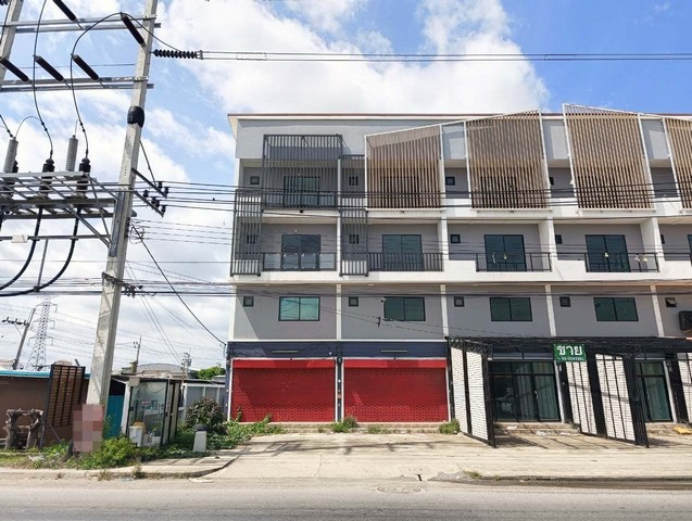 ขายอาคารพาณิชย์  หมู่บ้านรติรัตน์ ถนนบางกรวย-ไทรน้อย นนทบุรี