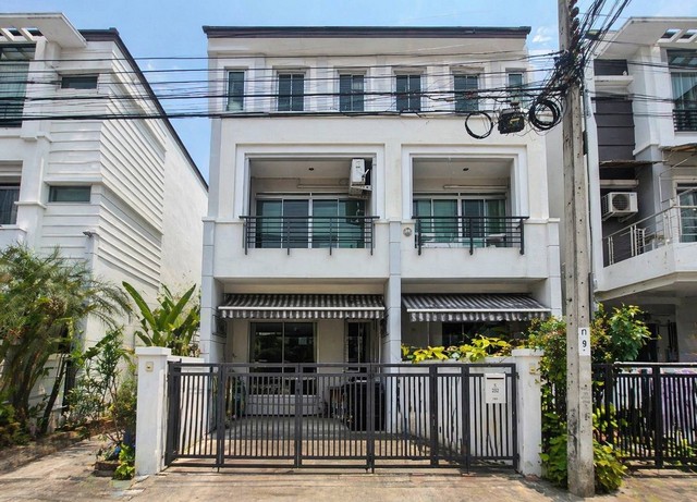 โครงการบ้านกลางเมือง เดอะรอยัล โมนาโค ศรีนครินทร์ – พัฒนาการ ซอยศรีนรีนครินทร์ เขตสวนหลวง กรุงเทพ ฟังก์ชันครบ 