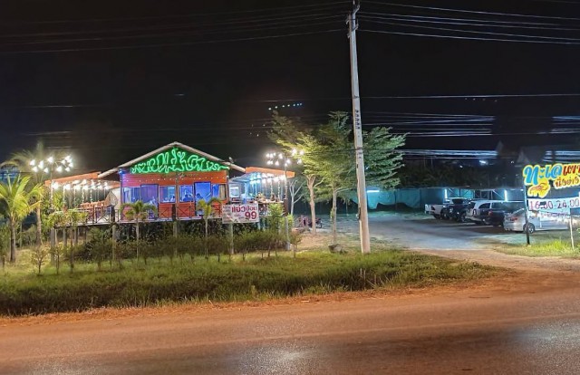 เซ้งร้านอาหาร ติดถนนเส้นทาง พิษณุโลก-เขาค้อ-ภูทับเบิก ในวังทอง พร้อมโครงสร้างร้าน รื้อถอนได้