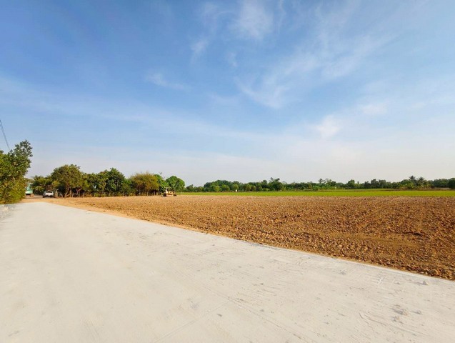 ที่ดิน -  100 ตร.ว. 750000 THAI BAHT ใกล้กับ เซเว่น  มอเตอร์เวย์ น่าอยู่