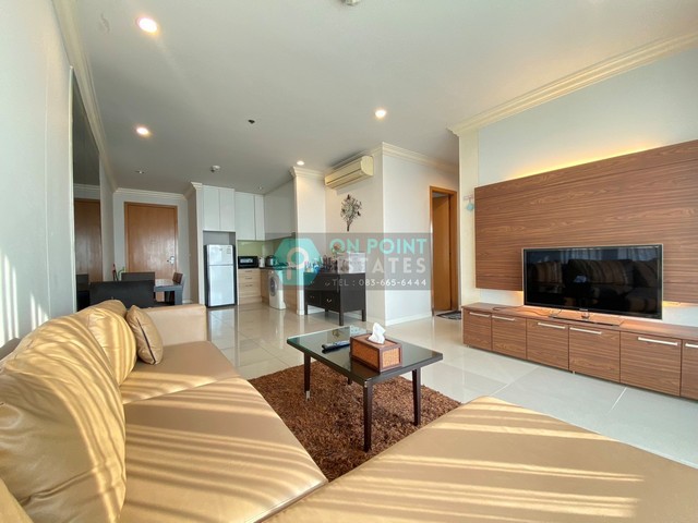 Circle Condominium 2 Bedrooms 2 Bathrooms for Rent (A2627)