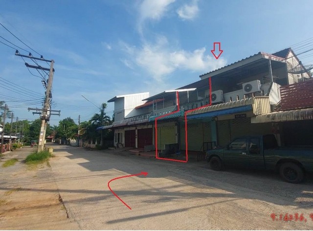 ขายอาคารพาณิชย์ ถ.สายสุราษฎร์ธานี-นครศรีธรรมราช ต.กะแดะ อ.กาญจนดิษฐ์ จ.สุราษฎร์ธานี