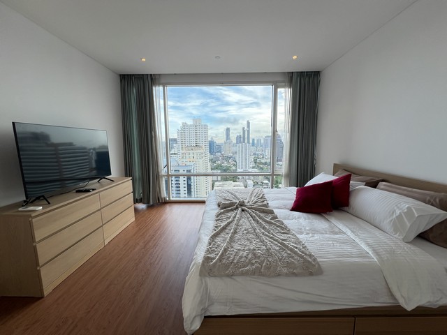 ขายคอนโด Fullerton Sukhumvit  ขนาด 95.98 ตรม. Pet Friendly ใกล้ BTS เอกมัย 