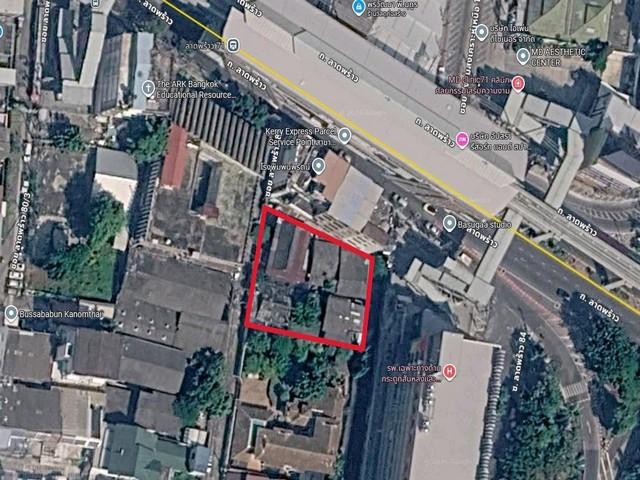 ขายที่ดิน 256 ตร.ว. พร้อมสิ่งปลูกสร้าง ปากซอยลาดพร้าว 82 ใกล้ MRT ลาดพร้าว 71