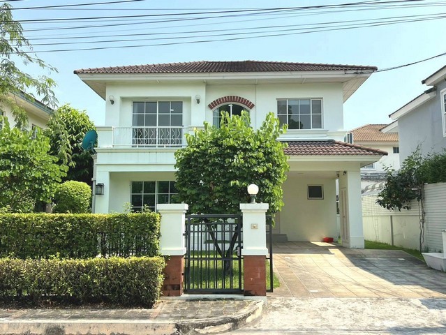 ให้เช่า มัณฑนา อ่อนนุช-วงแหวน 1 67 ตร.วา 3 ห้องนอน Built-in ทั้งหลัง ราคา 48000 บาท