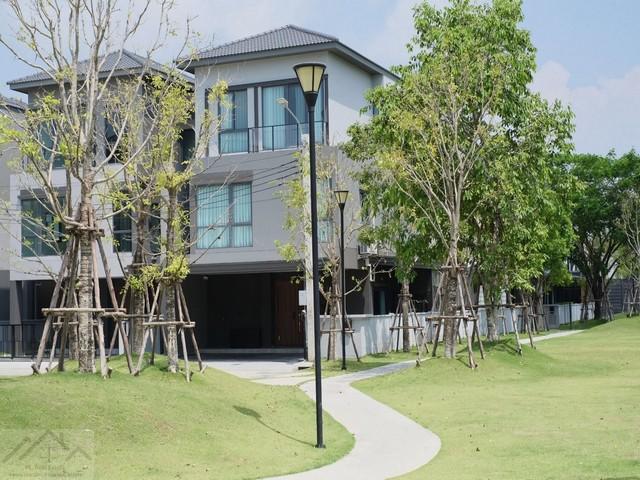 HS 1889 ขายบ้านแฝด 3 ชั้น 4 ห้องนอน บ้านกลางเมือง The Edition บางนา บางแก้ว สมุทรปราการ  ใกล้ Mega บางนา