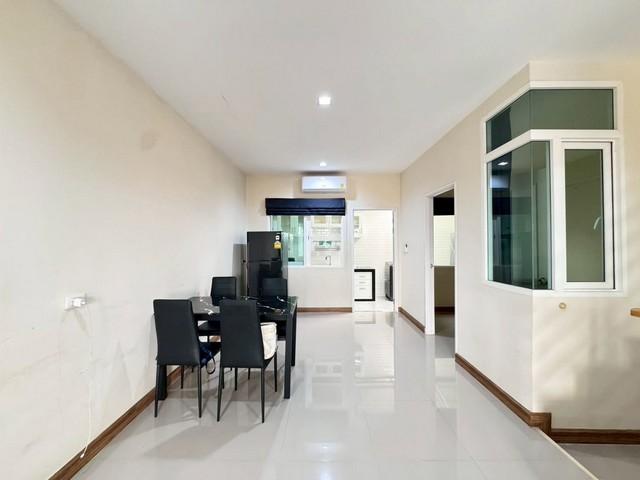 ให้เช่าทาวน์โฮม 2 ชั้น 113 ตร.ม โกลเด้นทาวน์ 2 อ่อนนุช-ลาดกระบัง ใกล้ ARL ลาดกระบัง