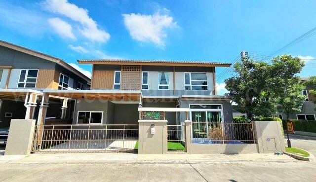 บ้านแฝด อณาสิริ ติวานนท์ - ศรีสมาน ปทุมธานี หลังมุม บ้านสวยทำเลดี