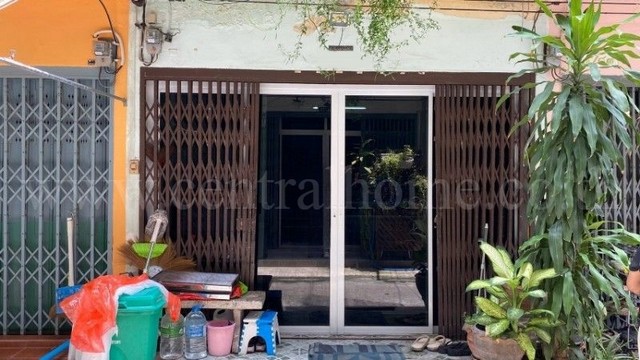 อาคารพาณิชย์ 3 ชั้น ซอยอิสรภาพ 30,32 ใกล้ MRT สถานีแยกไฟฉาย