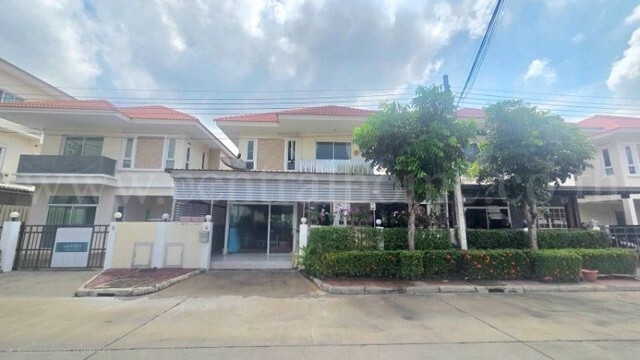 บ้านแฝด 2 ชั้น นนท์ณิชา บางใหญ่ 2  เวสต์เกต นนทบุรี