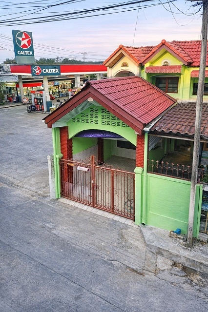 ทาวน์เฮ้าส์ให้เช่า 2 นอน รามคำแหง150-160 Jass Motorway  2 น้ำ ใกล้ตลาดมีนบุรี 1.2 กม.120 ตร.ม. เหมาะอยู่อาศัย หรือทำโฮมออฟฟิศ