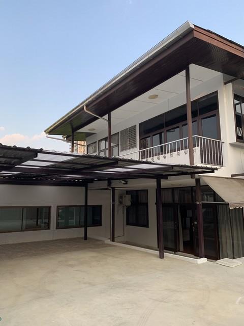 ให้เช่าบ้านเดี่ยว 2 ชั้น 100 ตร.ว. ซอยสุขุมวิท 64 บางจาก ใกล้ BTS ปุณณวิถี