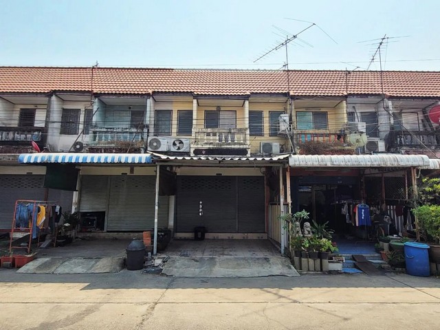 ขาย ทาวน์เฮ้าส์ กฤษณา ปทุมธานี 2 ถนน ปทุมธานี-สามโคก ปทุมธานี