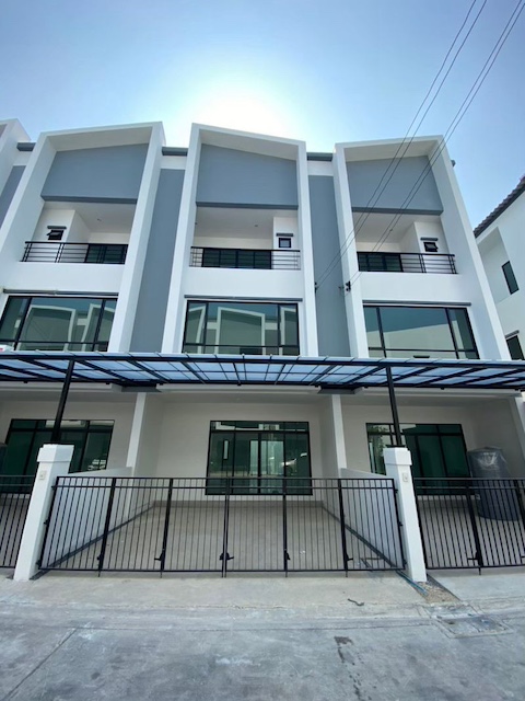 BH3958 ให้เช่าทาวน์โฮม Modern อุดมสุข 39 ใกล้ BTS อุดมสุข 3 ห้องนอน พื้นที่ใหญ่ 200 ตร.ม. เฟอร์ครบ พร้อมอยู่
