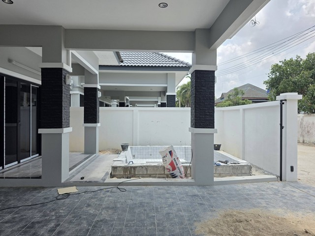 บ้านเดี่ยวสร้างใหม่ พร้อมสระว่ายน้ำส่วนตัว เฟอร์นิเจอร์และเครื่องใช้ไฟฟ้าครบ ห้วยใหญ่