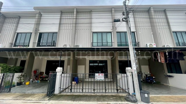 ลดด่วน ทาวน์โฮม เฌอ วงแหวน - สาทร Built in พร้อมอยู่ ทำเลดี