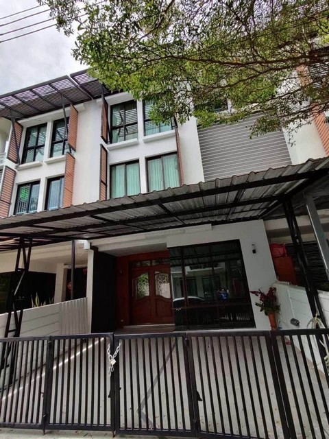 ให้เช่าทาวน์โฮม 3 ชั้น 200 ตรม. 3 ห้องนอน โครงการ Areeya แมนดารีน่า สุขุมวิท77 ติดถนนอ่อนนุช ใกล้ MRT ศรีนุช