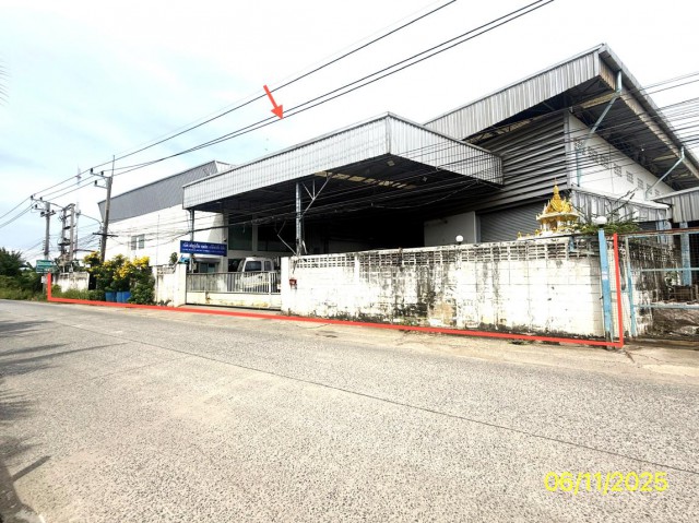 ขายอาคารโรงงานปทุมธานี 2 ชั้น และสิ่งปลูกสร้างอื่นๆ รวมทั้งหมด 7 รายการ อำเภอลาดหลุมแก้ว