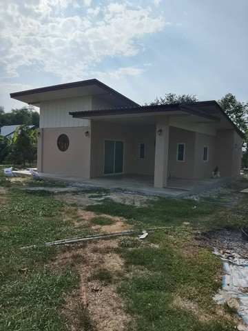 ขายบ้านพร้อมที่ดินและสวนทุเรียนหมอนทอง อำเภอเมือง จังหวัดชัยนาท เนื้อที่ 1 ไร่ 97 ตารางวา