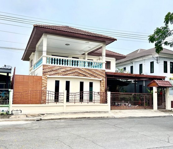 ให้เช่าบ้าน ใกล้ฟิวเจอร์พาร์ค รังสิต แอน สเปลล์  ตลาดพูนทรัพย์ โลตัส ปทุมธานี   หมู่บ้านมณีรินทร์เลคแอนลากูน