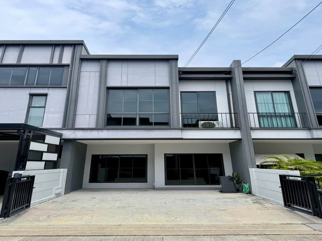 รหัสC7306 ทาวน์โฮม 2ชั้น ตกแต่งพร้อมอยู่ย่านสายไหม หมู่บ้านเวิร์ฟ สายไหม