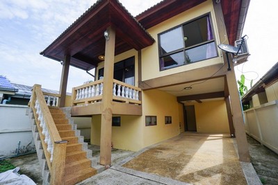 House For Sale in Bophut near Chaweng beach 2 km Koh Samui SuratThani Thailand