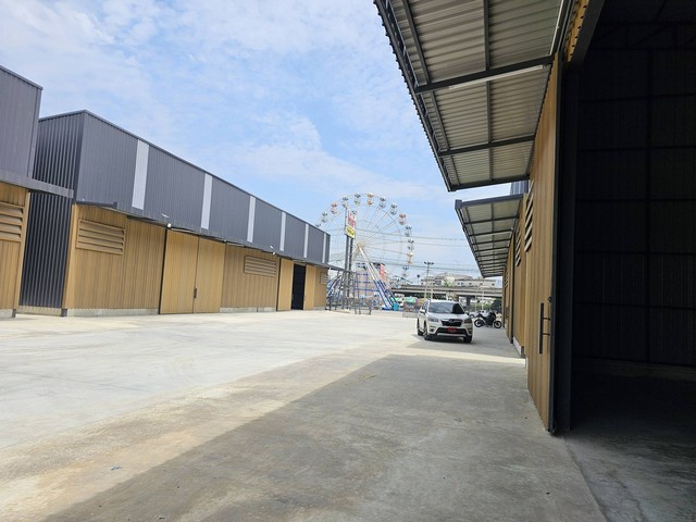 โกดังให้เช่า  288 ตรม. และ 576 ตรม ห้าแยกวัชรพล สุขาภิบาล 5 ใกล้ตลาดถนอมมิตรเพียง 900 เมตร