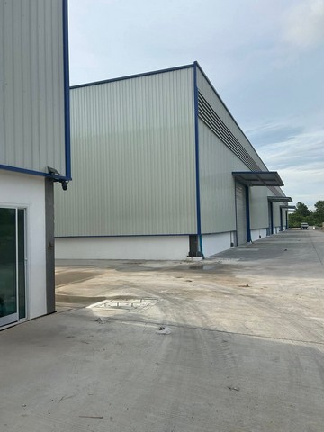 ให้เช่าโกดังหนองขามศรีราชาชลบุรีโกดัง 2,000-3000 ตารางเมตรพื้นที่สีเหลือง ขอรง 4 ได้