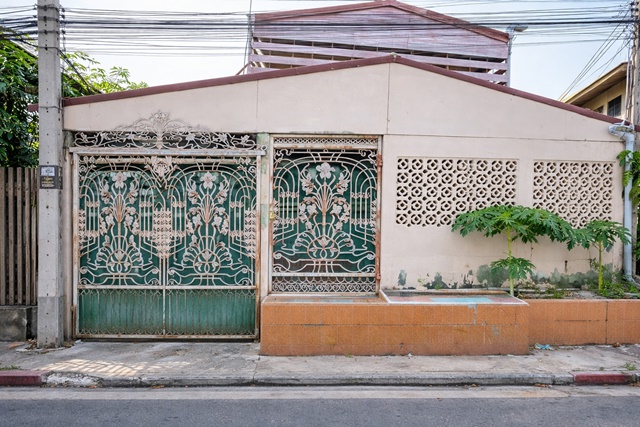 บ้าน 3นอน 2 น้ำ โกดังให้เช่า เสนานิคม1 ลาดพร้าววังหิน76-82  ใกล้ตลาดโชคชัย 4 800 ม.  67ตร.ว. 260ตร.ม. เดอะจัสวังหิน 1.4 กม. MRT ลาดพร้าว