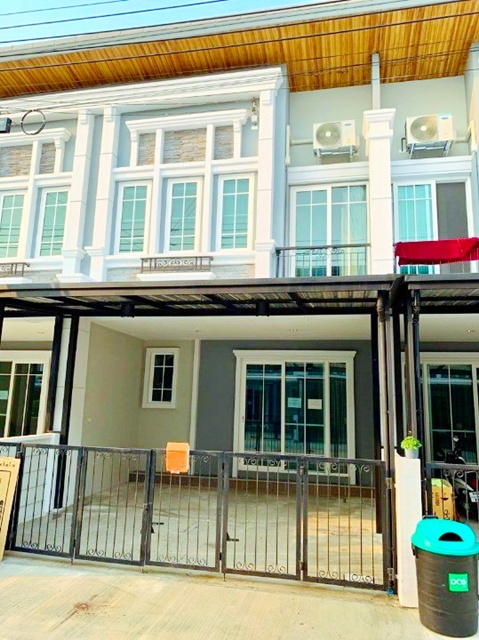  ทาวน์เฮ้าส์ 2 ชั้น 3นอน ใกล้ MRTบางหว้า 1กม. สาทร-กัลปพฤกษ์ 3น้ำ  20ตร.ว. 160ตร.ม.ใกล้ตลาดบางหว้า 900 ม.ฟังก์ชันครบ เครื่องใช้ไฟฟ้าครบ 