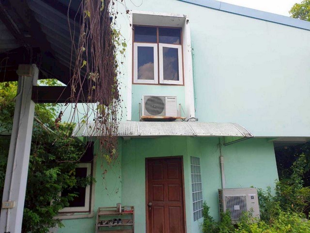 ขายถูก บ้านเดี่ยว พร้อมที่ดินแปลงใหญ่ รามอินทรา 23  ใกล้ MRT สีชมพู สถานีลาดปลาเค้า