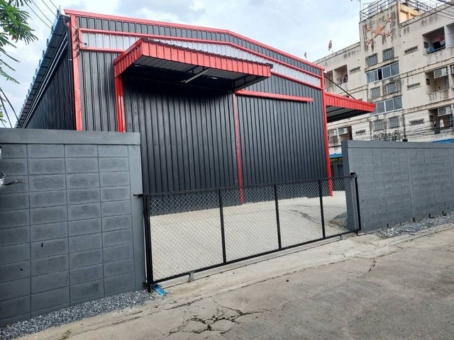 P2294 ให้เช่าโกดัง ซอยลาดพร้าว 101 เดินทางสะดวก ใกล้โพธิ์แก้ว นวมินทร์ ใกล้วัดบึงทองหลาง